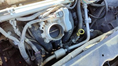 2005-2006 Chevy Cobalt Throttle Body Valve Oem With Sensors 2.2L 12568796