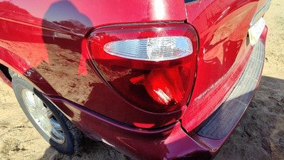2004-2007 Town & Country Driver Left Tail Light Brake Lamp Oem Rear 68241335Aa