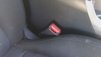 2011-2016 Kia Sportage Passenger Right Front Seat Belt Buckle Receiver Oem
