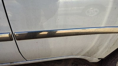 2006-2009 Gmc Envoy Driver Left Rear Moulding From Door Oem Back Trim Strip