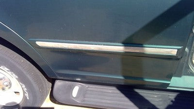 97-02 Expedition Passenger Right Rear Moulding From Door Back Trim Green Su