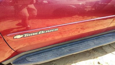 2002-04 Trail Blazer Driver Left Front Moulding From Door Trim Majestic Red 86U