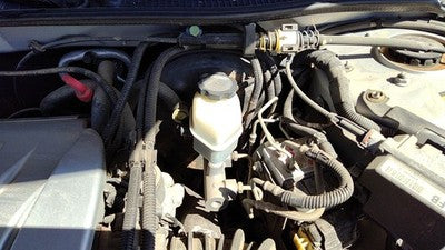 98-02 Oldsmobile Intrigue Power Brake Booster With Master Cylinder Pair Set Oem