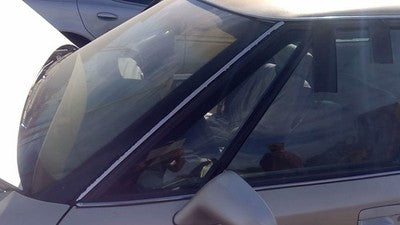 92-99 Eighty Eight Driver Left Front Vent Window Small Door Glass With Frame