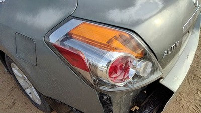 2007-2009 Nissan Altima Driver Left Tail Light Brake Lamp Oem Rear 26555Zn50a