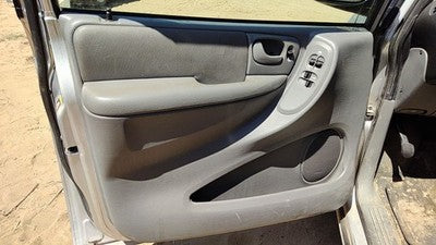 05 06 Town & Country Driver Left Front Inside Door Trim Panel With Master Switch