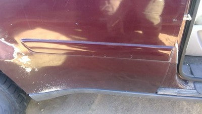 06-09 Blazer Passenger Right Rear Moulding From Door Back Trim Strip Red 49U