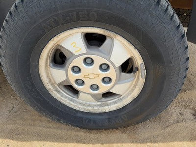 2000-2003 Chevy Suburban 16" Aluminum Wheel Oem Factory Rim Pf4