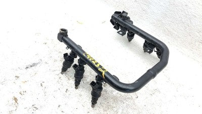 Olds Eighty Eight Complete Fuel Rail With Injectors Set Loaded Oem 3.8L 25531465