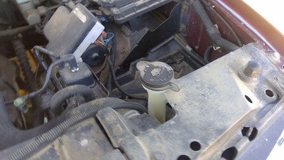1996-2000 Chevy Tahoe Windshield Washer Fluid Reservoir With Pump Oem Wiper Tank
