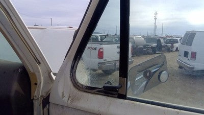 75-84 Van E250 Passenger Right Front Vent Window Small Door Glass With Frame