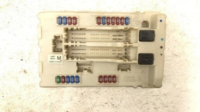 2009-2010 Nissan Murano Ipdm Power Module Fuse Box Oem 284B71aa0a
