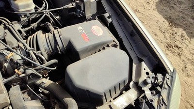 00-03 Cadillac Deville Dts Complete Air Intake Filter Box Housing With Tube 4.6L