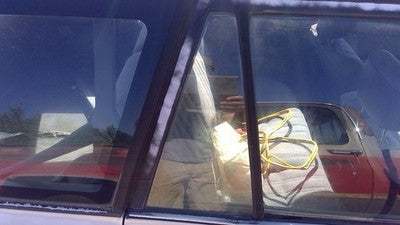 88-92 Station Wagon Passenger Right Rear Vent Window Back Door Glass W Frame 2Wd