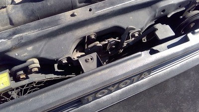 1988-1993 Corolla Station Wagon Hood Latch Assembly With Bracket Oem