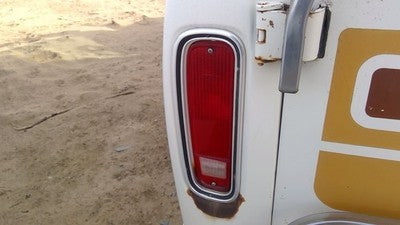 1975-1991 Ford Van E250 Driver Left Tail Light Oem Brake Lamp Rear D5uz13404a