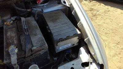 2005 Chrysler Town & Country Multifunction Control Module Computer With Fuse Box
