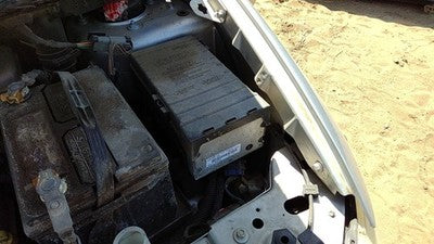 2005 Chrysler Town & Country Multifunction Control Module Computer With Fuse Box
