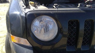 2007-2017 Jeep Patriot Passenger Right Head Light Oem Front Lamp With Bracket