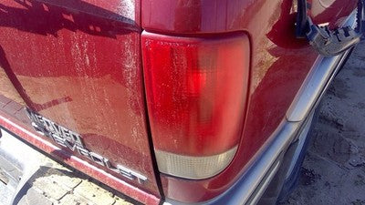 1995-2005 Chevy S10 Blazer Passenger Right Tail Light Oem Brake Lamp Rear