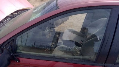 1996-2000 Saturn Sw2 Driver Left Front Side Window Door Glass Oem 21098675