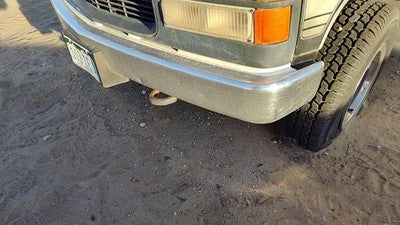 1988-2000 Gmc Sierra 2500 Chrome Front Bumper With Mount Brackets Oem 15680830