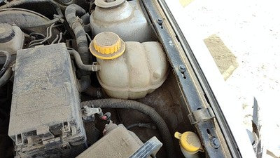 Saturn L100 Coolant Reservoir Radiator Overflow Tank 2.2L Oem 22681006