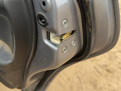 05-09 Legacy Outback Passenger Right Rear Door Latch With Rods/Cables Oem Back
