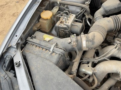 05-09 Legacy Outback Air Intake Cleaner Filter Box Housing With Tube 2.5L