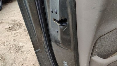 1999-2003 Ford Windstar Driver Left Front Door Latch With Rods/Cables Oem