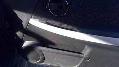 06-09 Torrent Passenger Right Front Inside Door Trim Panel Only Black 19C