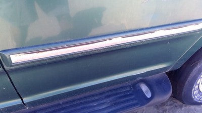 97-02 Expedition Driver Left Rear Moulding From Door Back Trim Strip Green Su