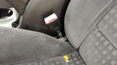 2002-2005 Vw Passat Driver Left Front Seat Belt Buckle Receiver Oem Black