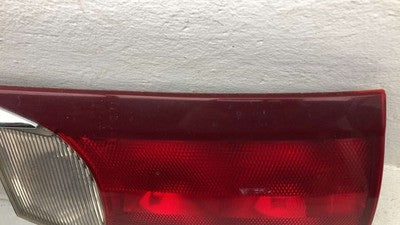 2004-2007 Buick Rendezvous Center Tail Light Section Oem Brake Lamp Middle