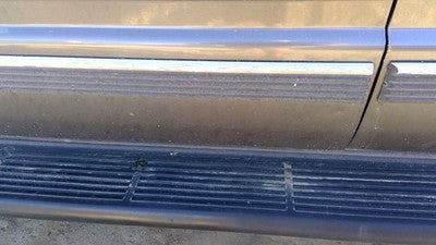 1995-2000 Chevy Tahoe Driver Left Front Moulding From Door Oem Trim Strip