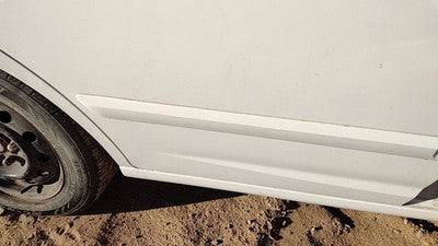01-03 Elantra Passenger Right Rear Moulding From Door Back Trim Strip White