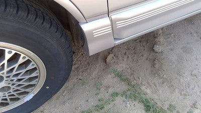 1991 Cutlass 2 Door Driver Left Moulding From Fender Oem Trim Strip Silver
