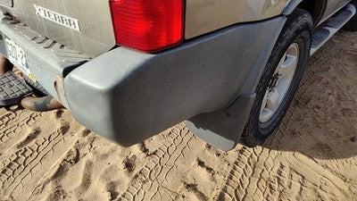 2000-2004 Nissan Xterra Passenger Right Rear Bumper End Cap Assembly Oem Back