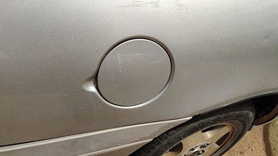 1997-2005 Chevy Malibu Fuel Tank Door With Hinge Gas Lid Oem Filler Silver 12U