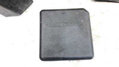 2002 Sierra 2500 Hd Fuse Box Electrical Center Housing Mount Oem 15040248