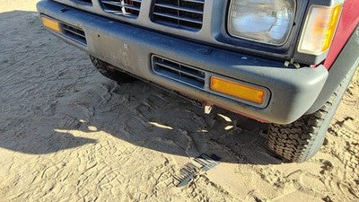 1995-1997 Nissan Hardbody Front Bumper With Brackets Assembly Oem 4X4 620123B800