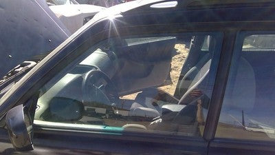 1998-2002 Subaru Forester Driver Left Front Side Window Door Glass Oem