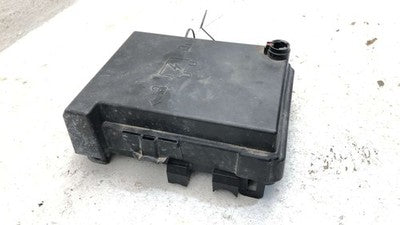 2007 Chevy Cobalt Engine Fuse Box Power Distribution Panel Oem 2.2L 19116537