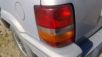 1993-1998 Jeep Grand Cherokee Driver Left Tail Light Oem Brake Lamp Rear