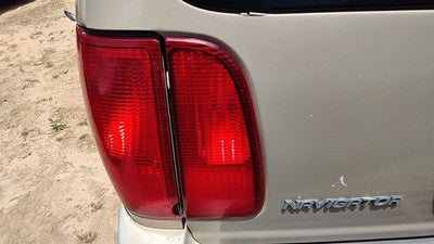 98-02 Lincoln Navigator Driver Left Tail Light Brake Lamp Rear Inner Lid Mounted