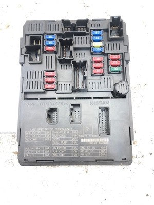 2013-15 Nissan Versa Power Supply Control Module Engine Compartment 284B7 1Hr0c