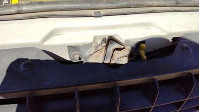 2002-2005 Ford Explorer Hood Latch Assembly With Bracket Oem