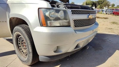 2007-2014 Chevy Tahoe Front Bumper Cover Assembly Oem Silver U726s Cracked