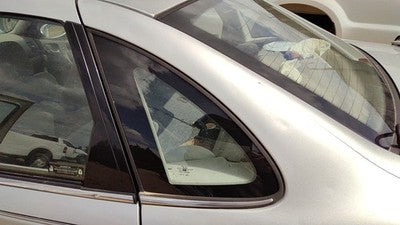 2000-05 Saturn L100 Driver Left Rear Quarter Glass Back Side Window Oem 90583068