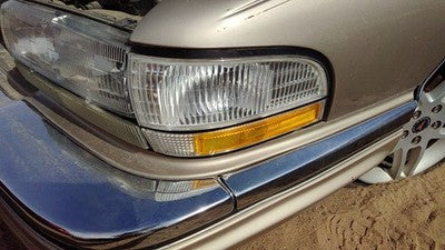 91-96 Park Ave Ultra Driver Left Front Turn Signal Light Lamp Fender Mounted